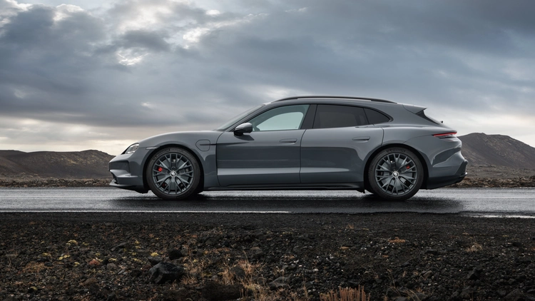 Porsche Taycan GTS Sport Turismo