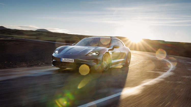 Porsche Taycan GTS Sport Turismo