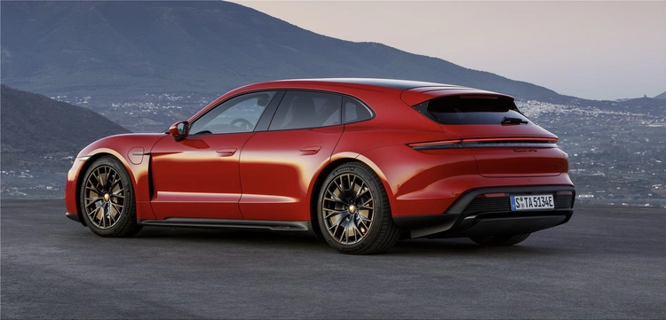 Porsche Taycan GTS