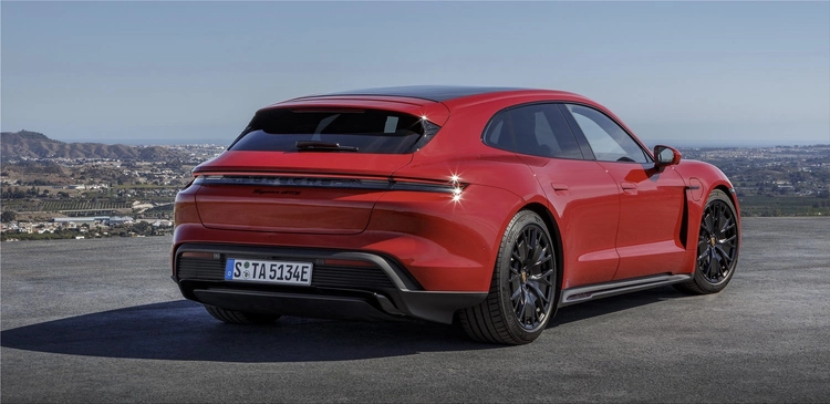 Porsche Taycan GTS