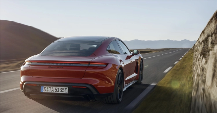 Porsche Taycan GTS