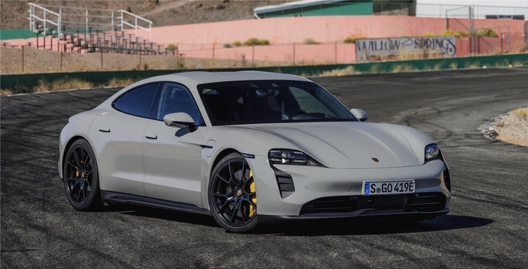 Porsche Taycan GTS
