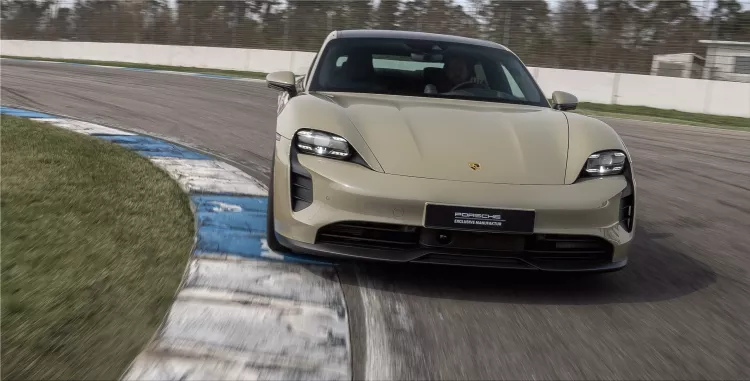 Porsche Taycan Hockenheimring