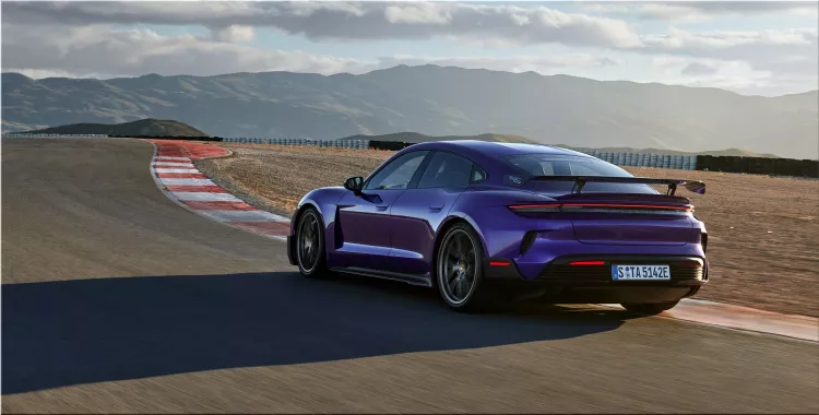 2025 Porsche Taycan Turbo GT