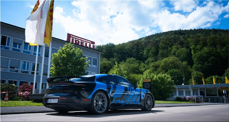 Porsche Taycan Turbo GT