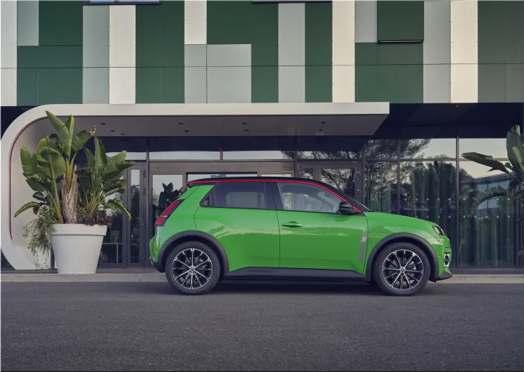 Renault 5 electric car