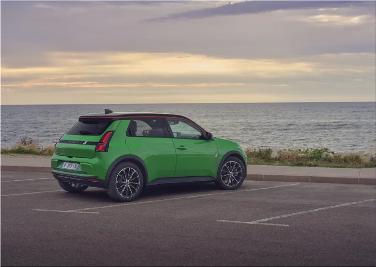 Renault 5 electric car