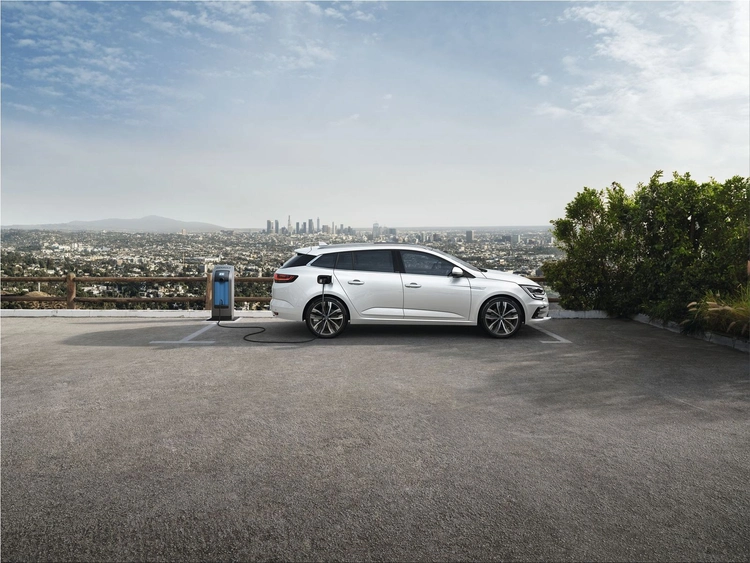 Renault Megane E-TECH Plug-in