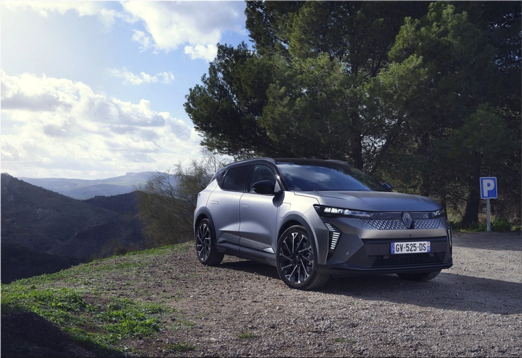 Renault Scenic E-Tech electric SUV