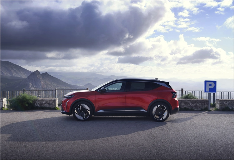 Renault Scenic electric SUV