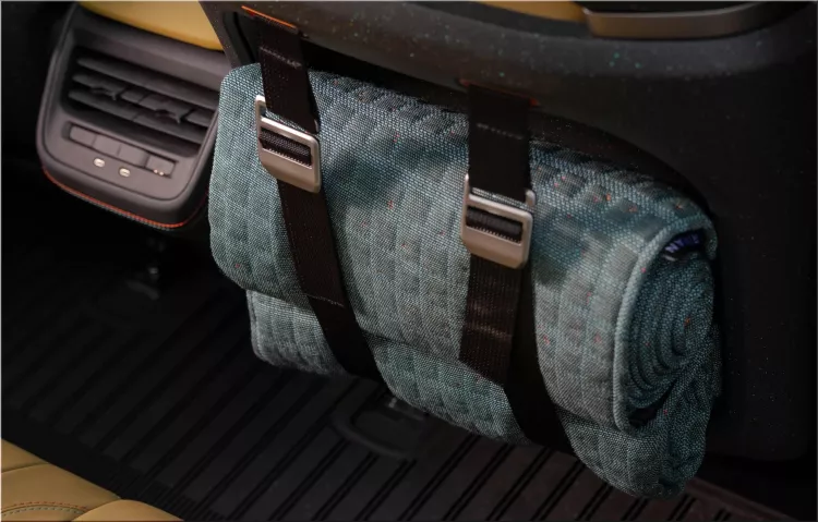Rivian R3