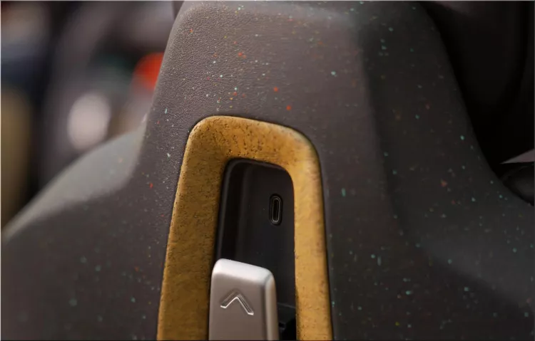 Rivian R3