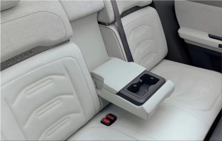 2027 Rivian R3