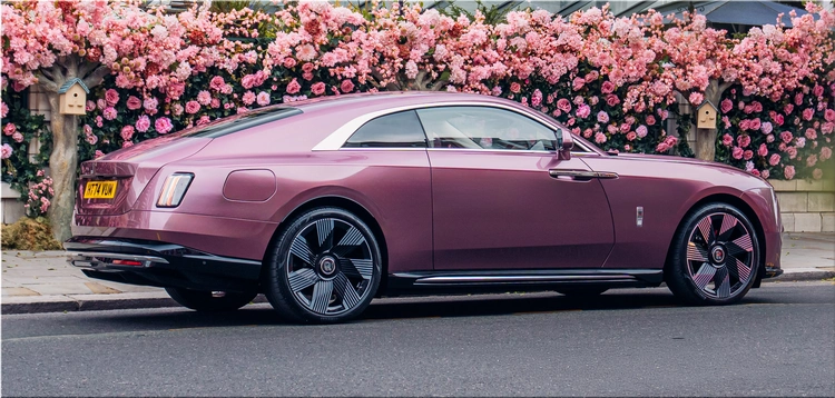 Rolls-Royce Spectre Velvet Orchid