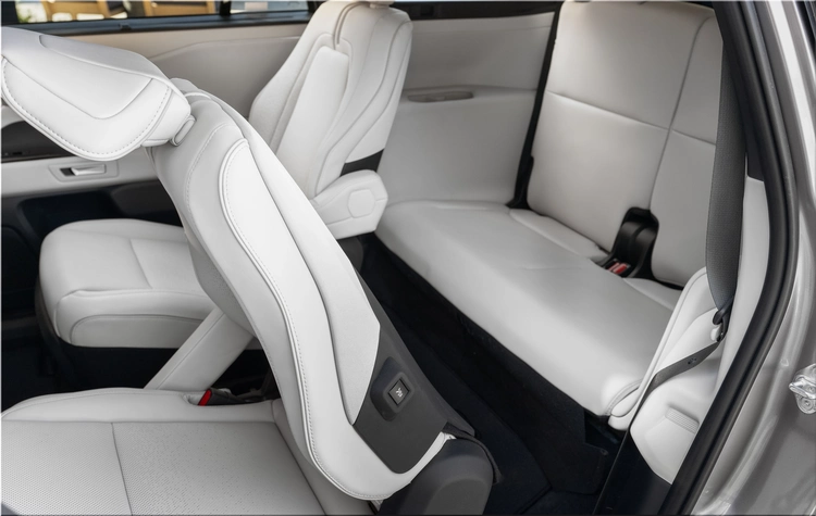 Toyota Highlander BEV 2027