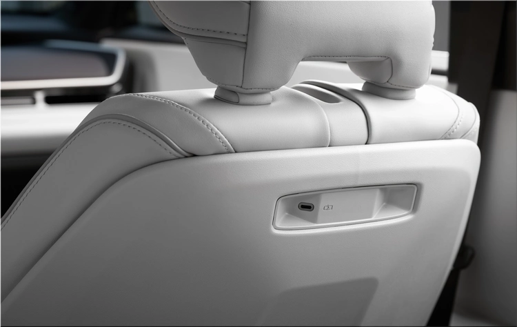 Toyota Highlander BEV 2027