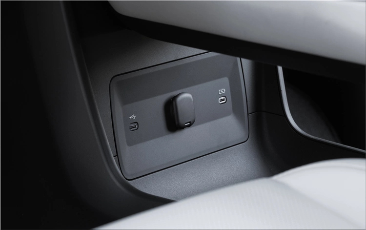 Toyota Highlander BEV 2027