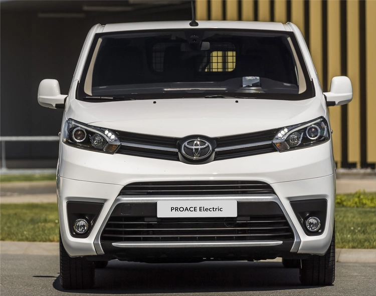 Toyota Proace Electric minivan