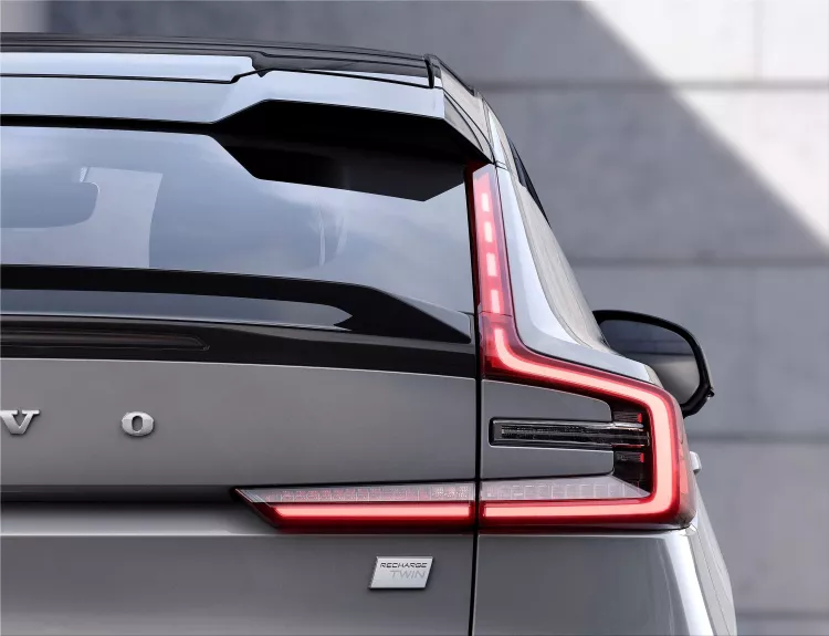 Volvo C40 Recharge electric crossover SUV