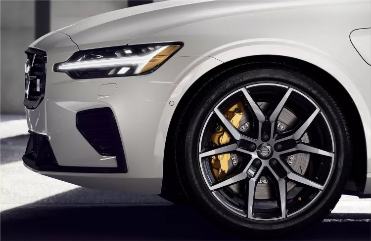 Volvo V60 T8 AWD Polestar Engineered plug-in hybrid