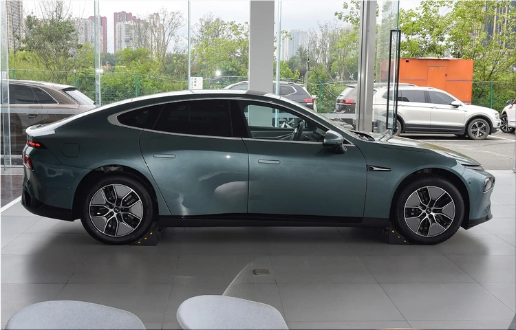 Xpeng P7