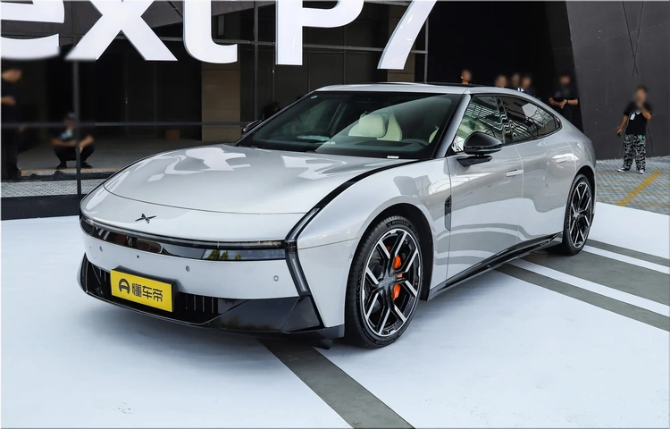 Xpeng P7