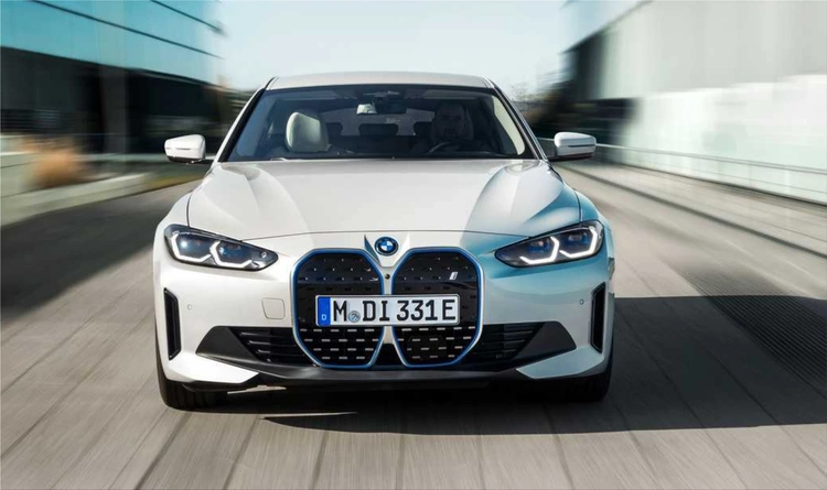 BMW i4
