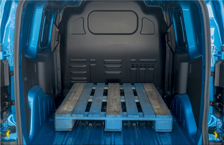 Ford E-Transit Courier