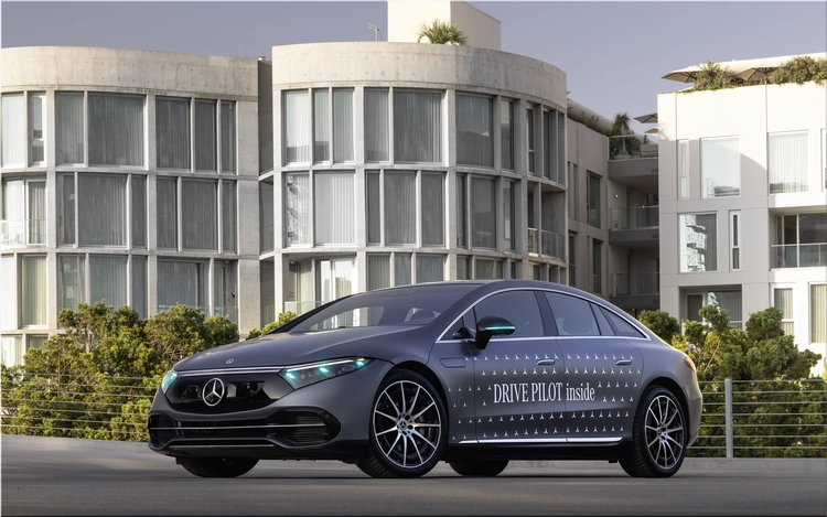 Mercedes-Benz Level 3 autonomous driving