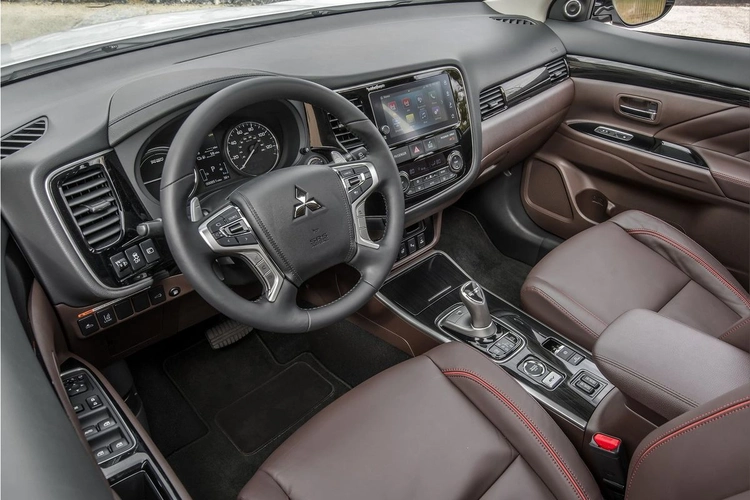 Mitsubishi Outlander Plug-In Hybrid