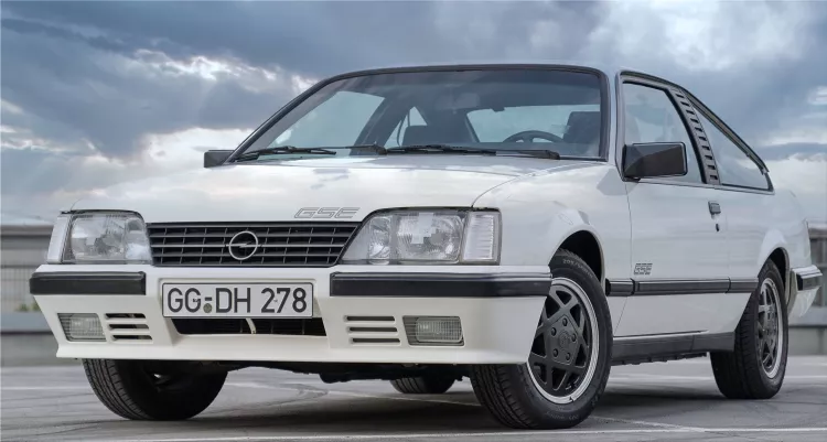 Opel Monza