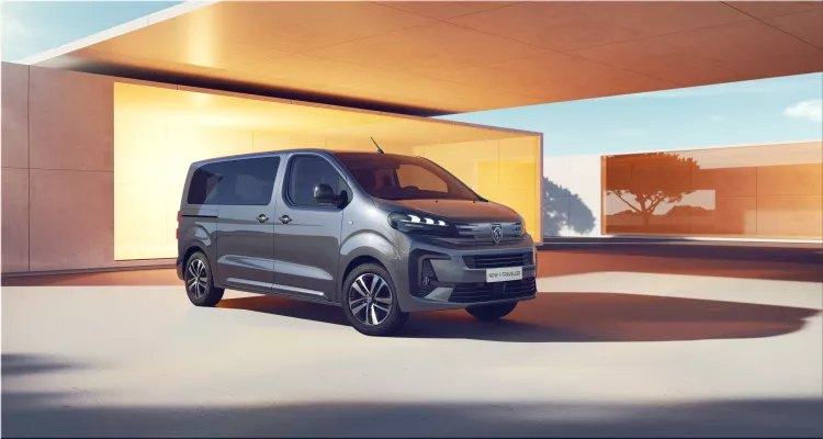 Peugeot e-Traveller