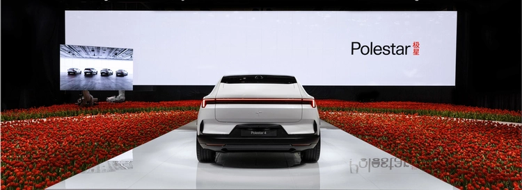 Polestar 4