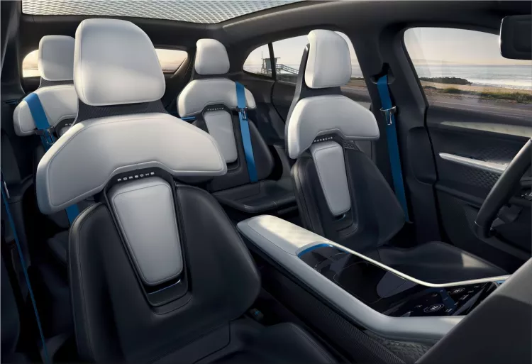 Porsche Mission E Cross Turismo