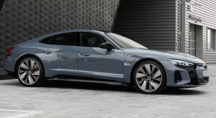 The new Audi e-tron GT quattro from 99,000 euros