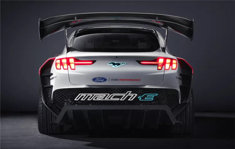 Ford Mustang Mach-E 1400