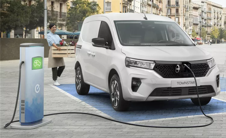 Nissan Townstar compact electric van
