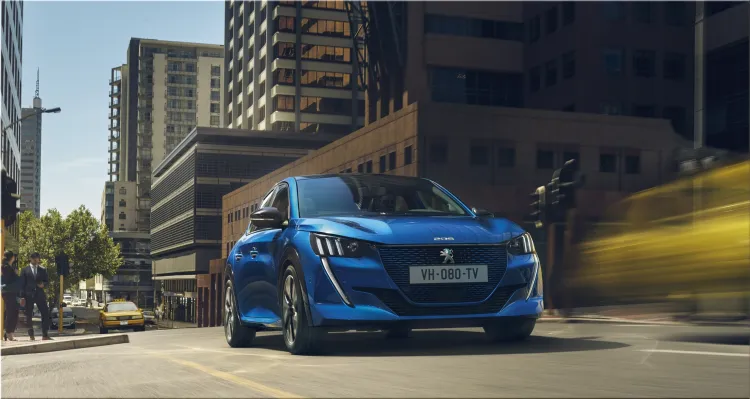 Peugeot e-208