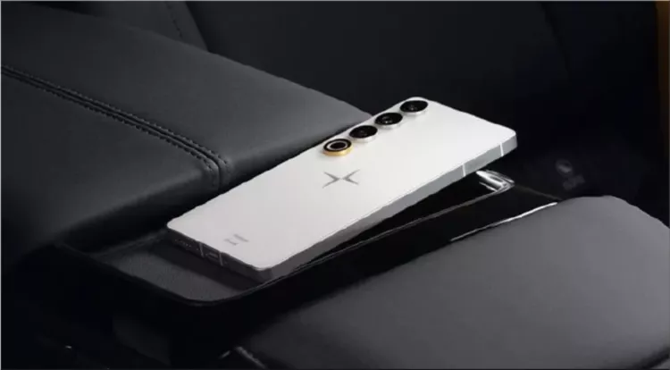 Polestar Phone