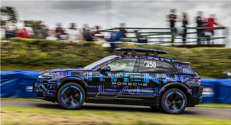 Porsche Cayenne Electric