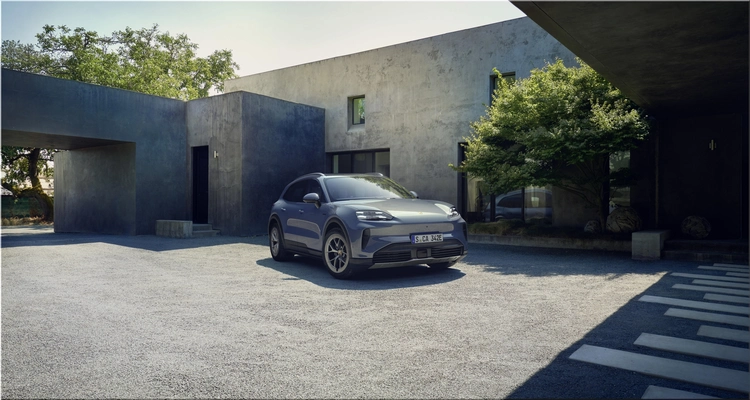 Porsche Cayenne S Electric