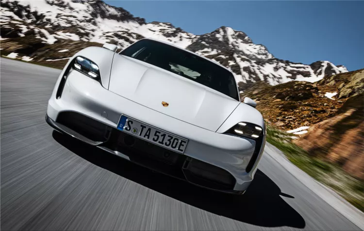 Porsche Taycan, the new 100% electric super sports car