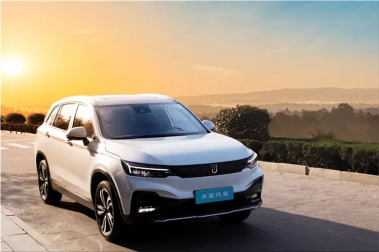 Skywell ET5 electric SUV
