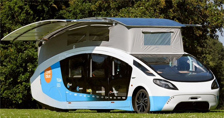 Stella Vita is solar-powered house on wheels