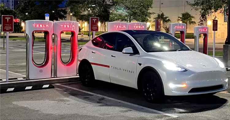 Tesla Supercharging stations