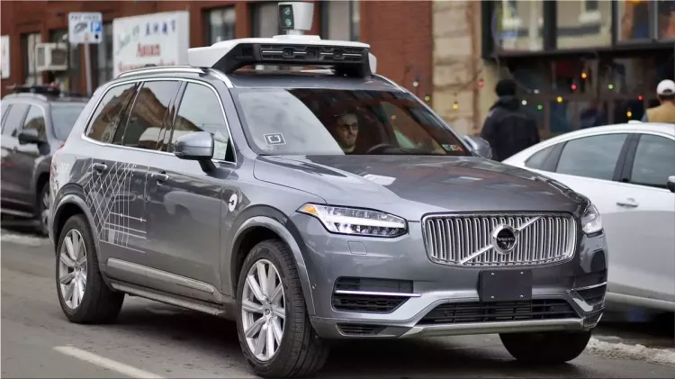 Arizona suspends all tests of autonomous vehicles on open roads