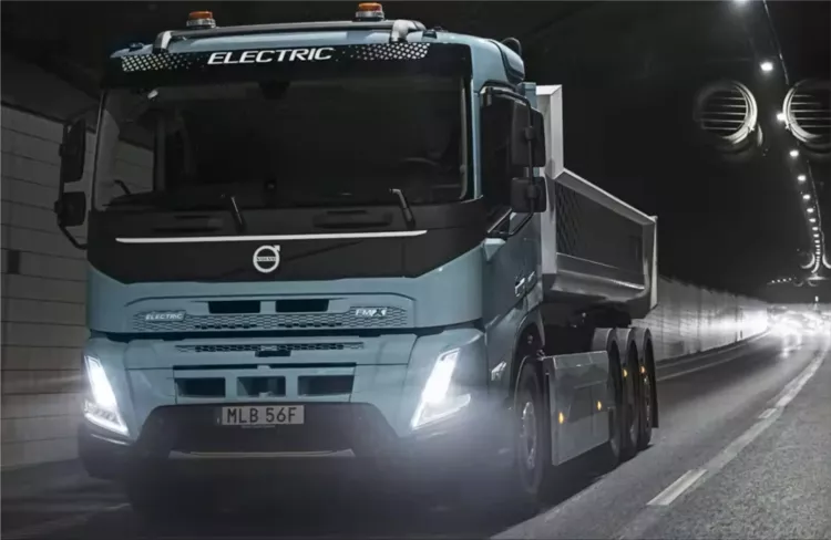 Why Hydrogen Trucks Are a Dead End: A Cambridge Professor Explains