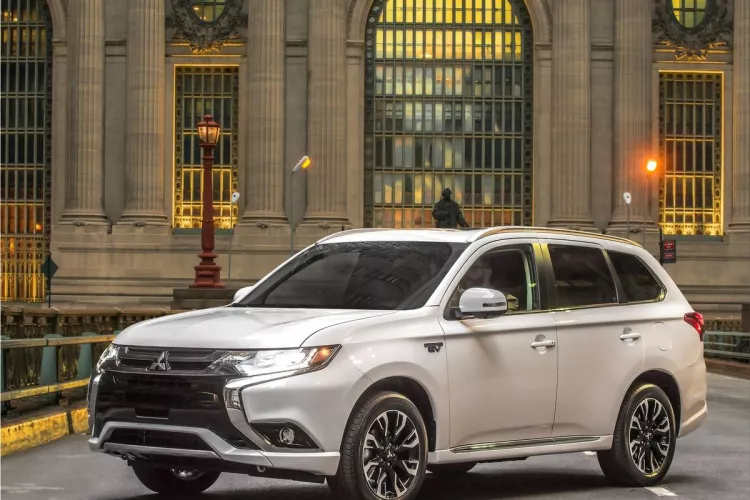 Mitsubishi Outlander Plug-In Hybrid