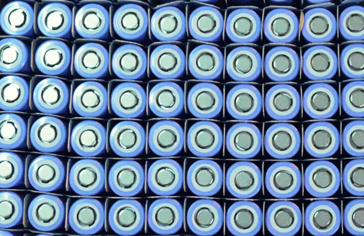 Samsung's new solid-state battery for electric cars allow a range of 800 kilometers