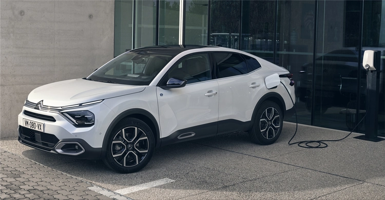 Citroen e-C4 X electric car